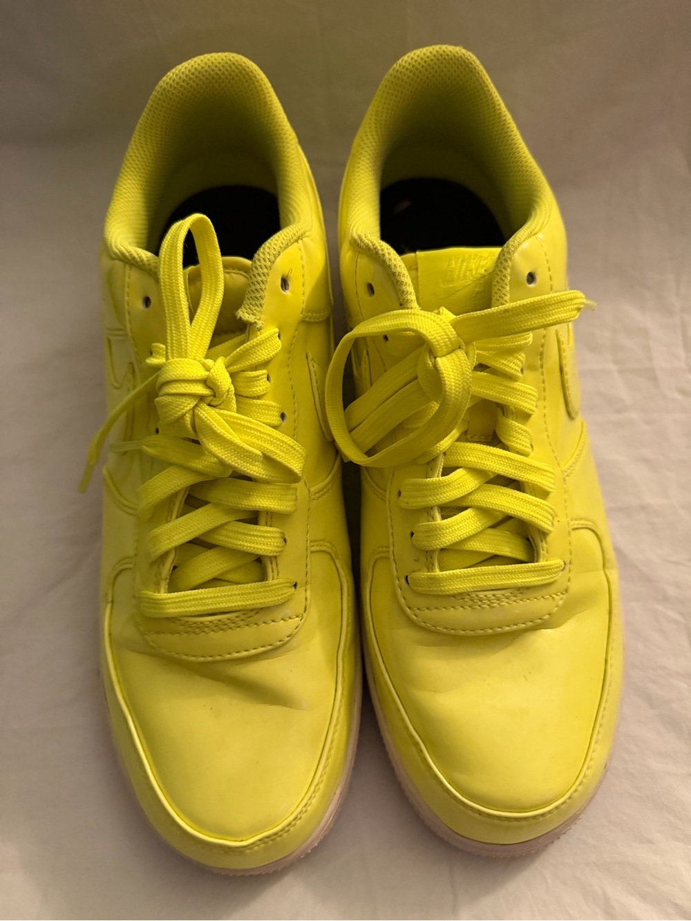 #532 Men's Nike Air Neon Yellow Lace-Up Sneakers